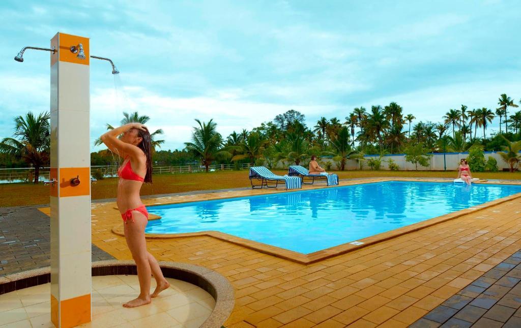 Blue Waters Cherai Cherai Beach Exterior foto